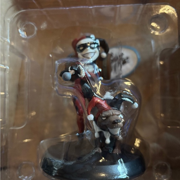 Loot Crate Harley Quinn FiG Batman Suicide Squad Collectible 2018 - Picture 5 of 6